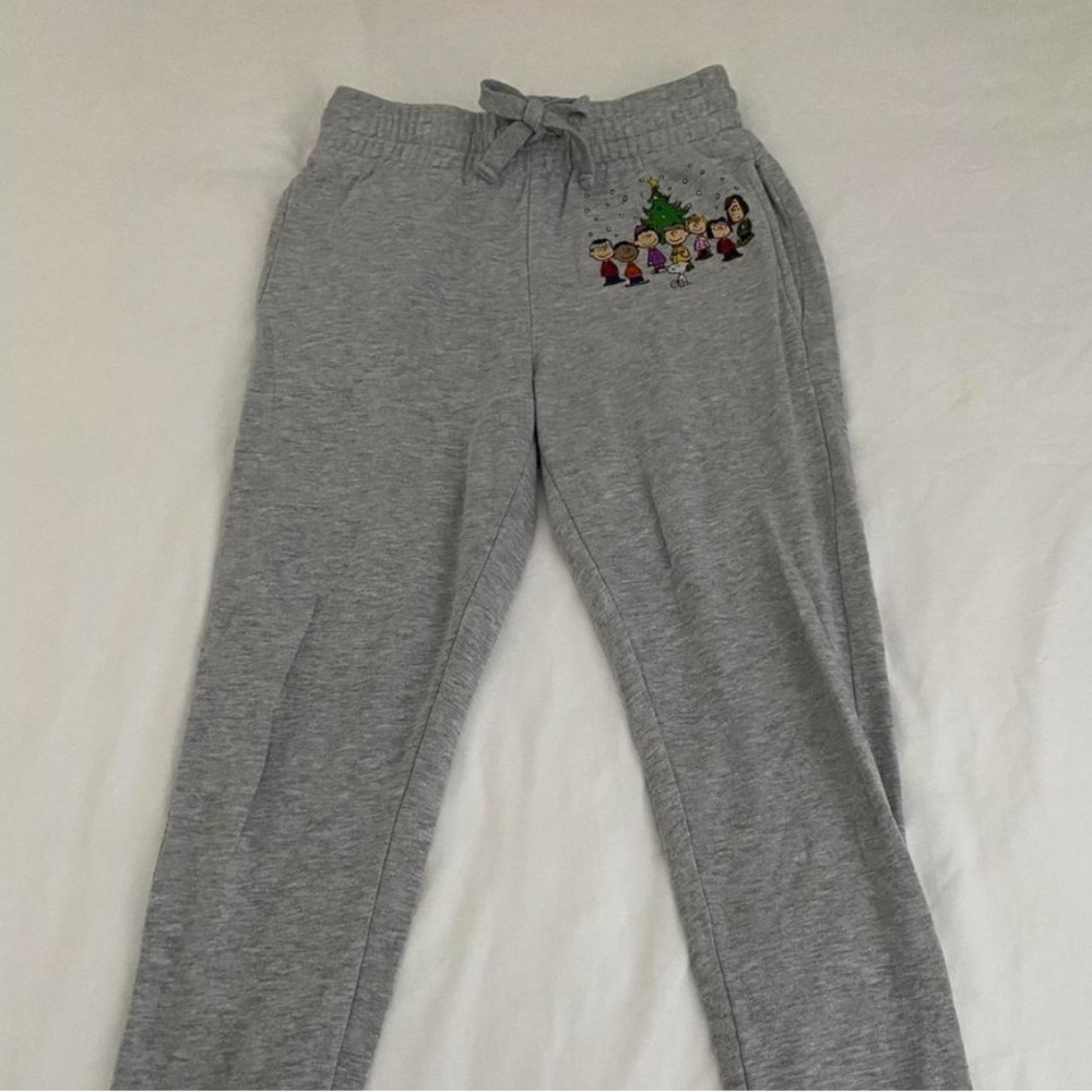 Peanuts Gray Sweatpants with Relaxed Fit